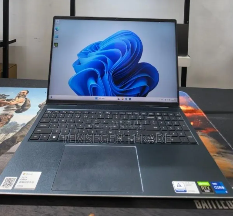 New Laptop Dell Inspiron 15 16GB Intel Core i7 SSD 512GB