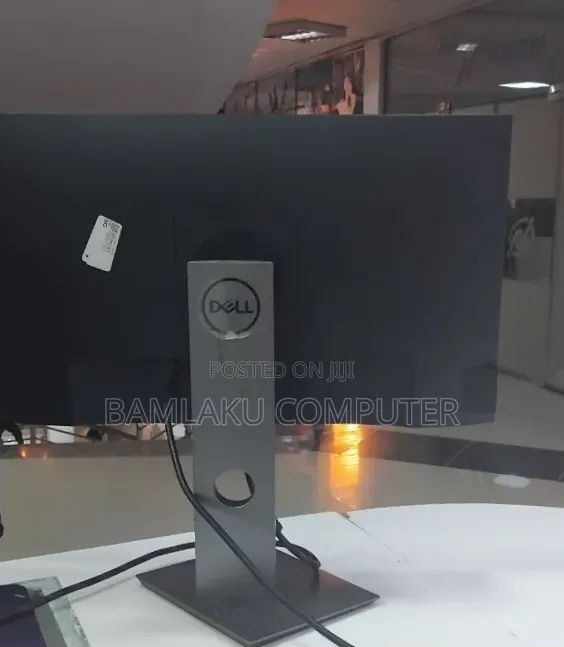 Dell Monitor 24 Inch Frame Less Brand