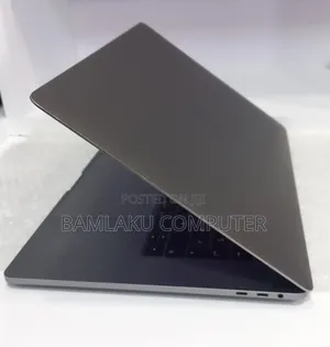 New Laptop Apple MacBook Pro 2016 16GB Intel Core i7 SSD 512GB