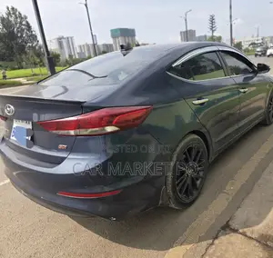 Hyundai Elantra 2016 Blue