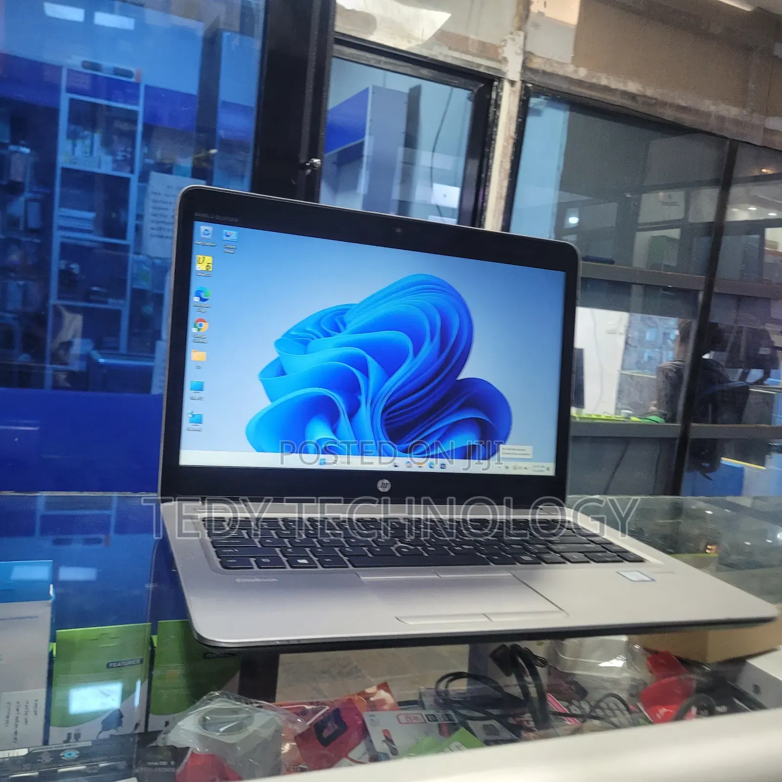 New Laptop HP EliteBook 840 8GB Intel Core i5 SSD 512GB
