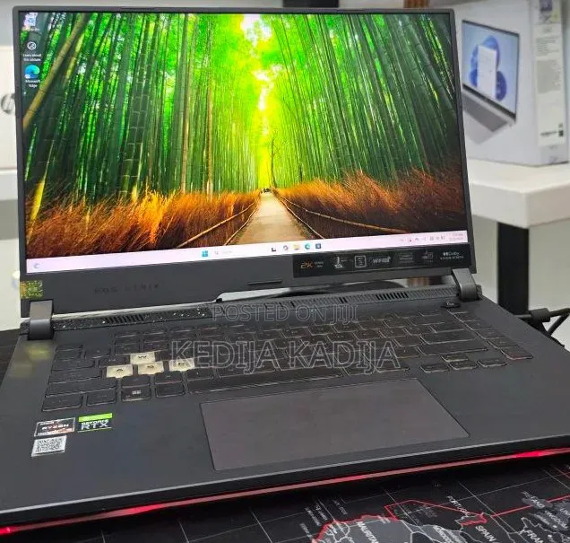 New Laptop Asus ROG Strix G15 16GB AMD Ryzen 9 SSD 512GB