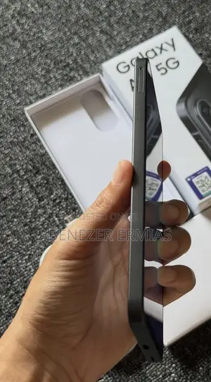 New Samsung Galaxy A17 5G 128 GB Black