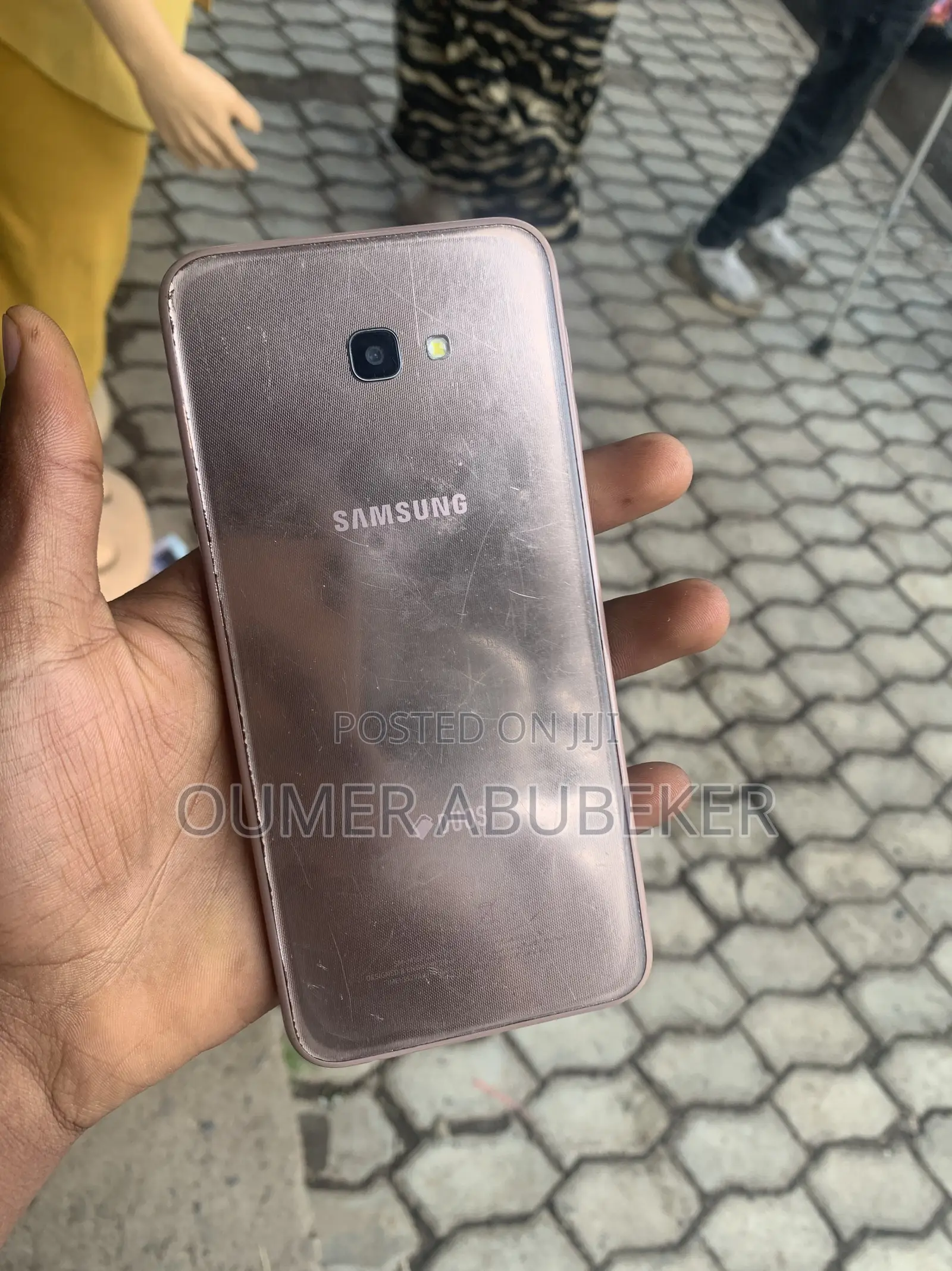 Samsung Galaxy J4 Plus 32 GB Gold