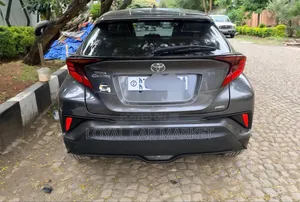 Toyota C-HR 2021 Gray