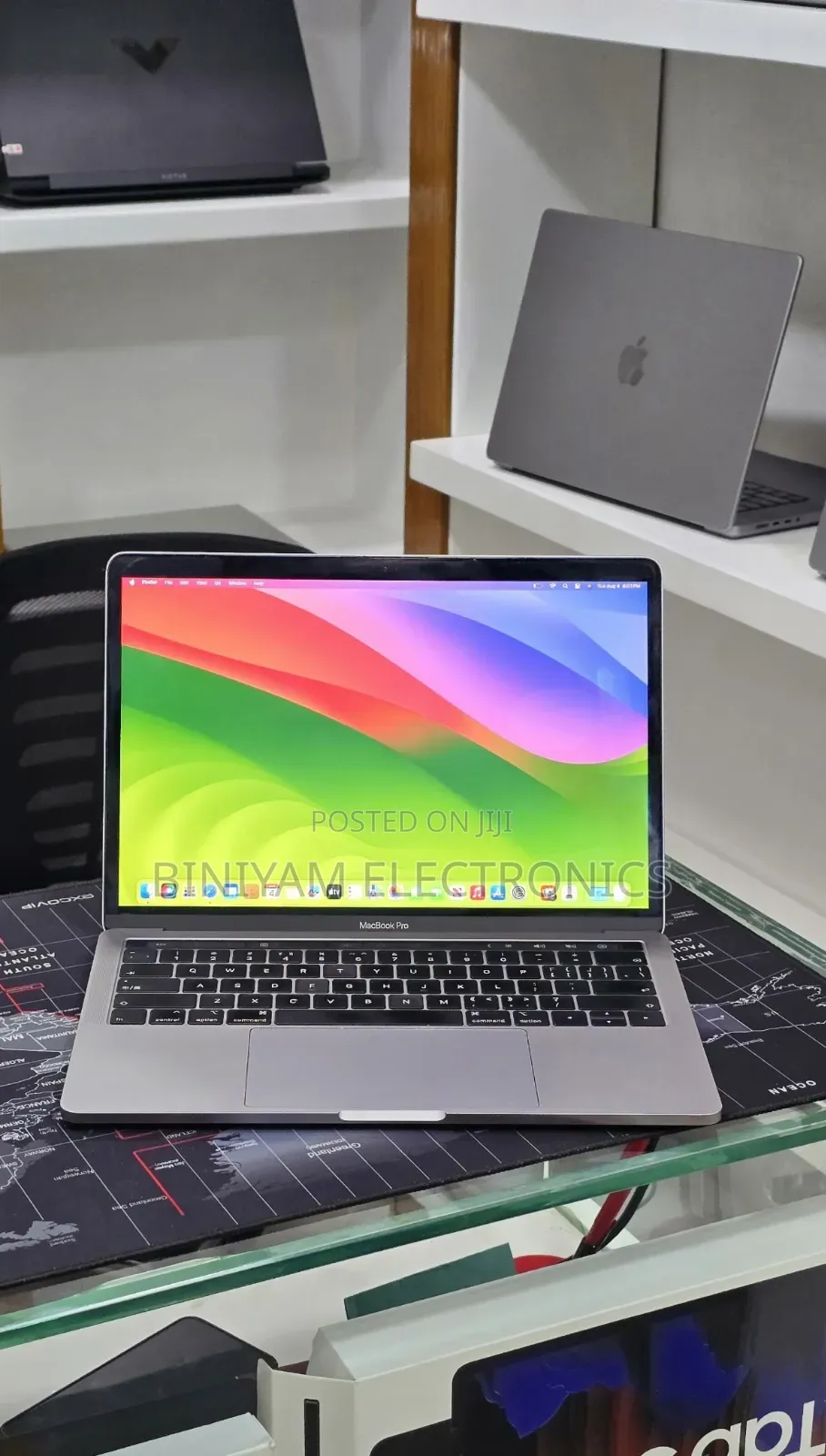 New Laptop Apple MacBook Pro 2019 16GB Intel Core i7 SSD 256GB