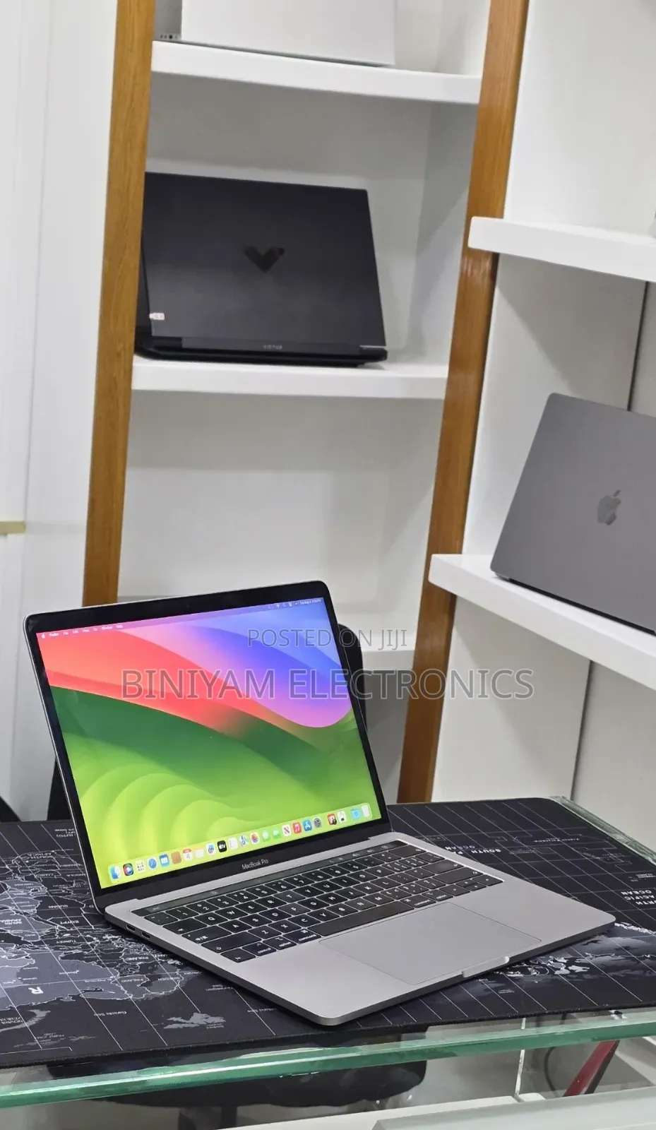 New Laptop Apple MacBook Pro 2019 16GB Intel Core i7 SSD 256GB