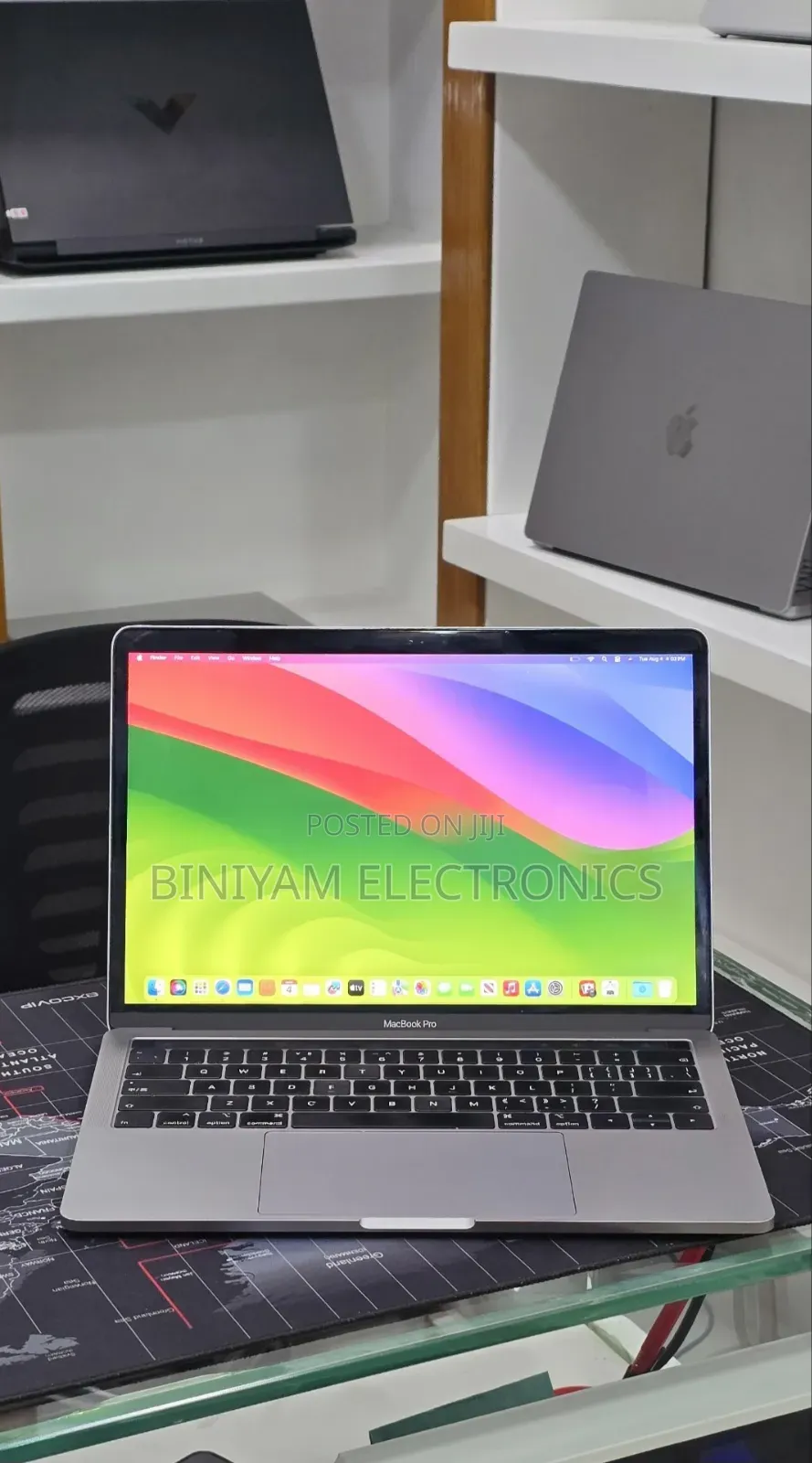 New Laptop Apple MacBook Pro 2019 16GB Intel Core i7 SSD 256GB