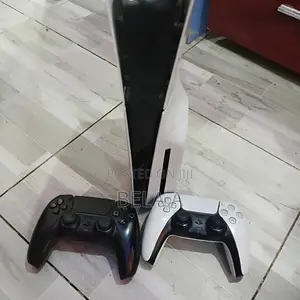 PS5 PlayStation Slim