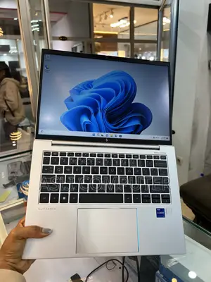 New Laptop HP EliteBook 840 G9 16GB Intel Core i7 SSD 512GB