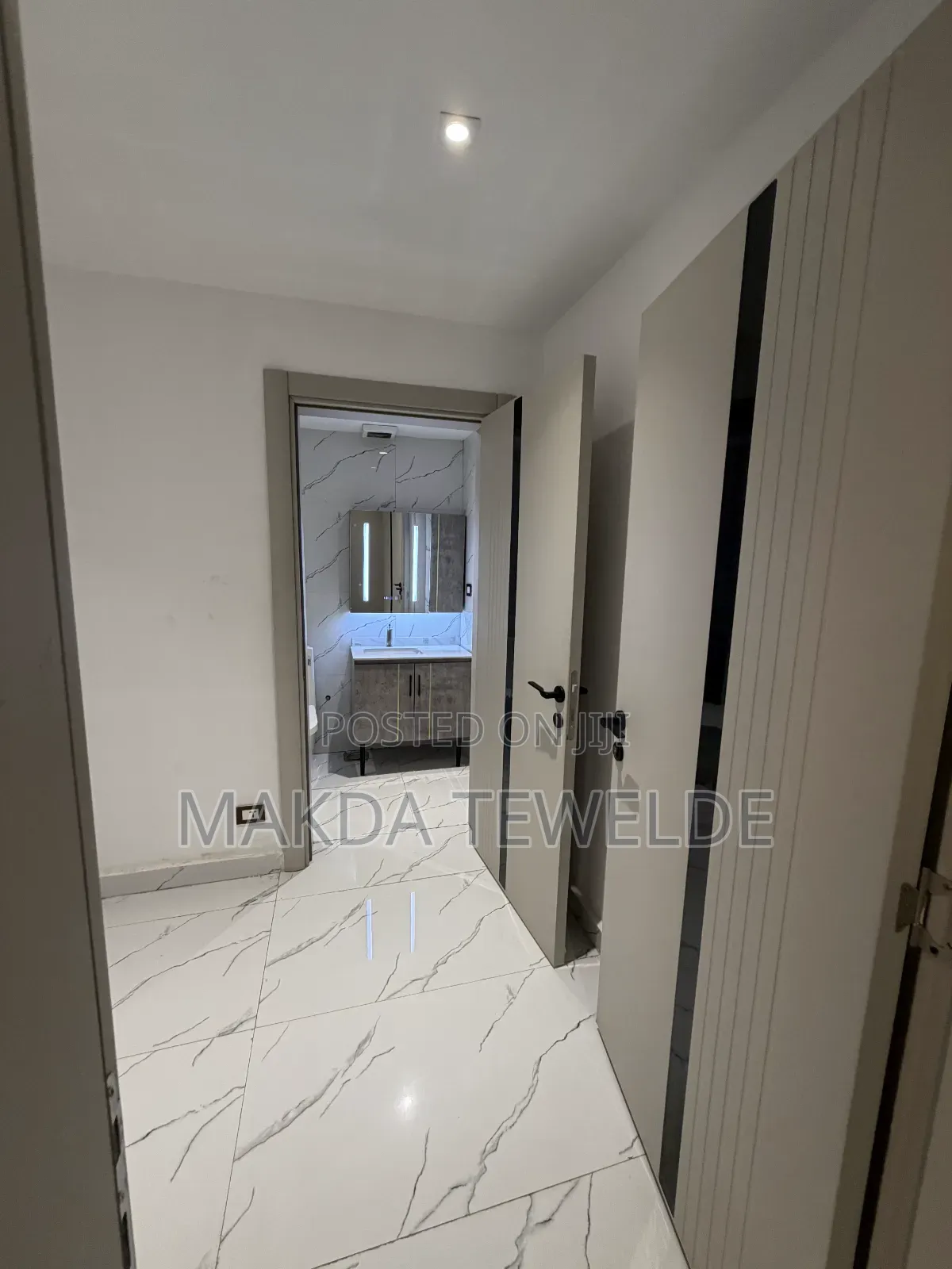 4bdrm Apartment in Dema Hope Real, Bole for sale