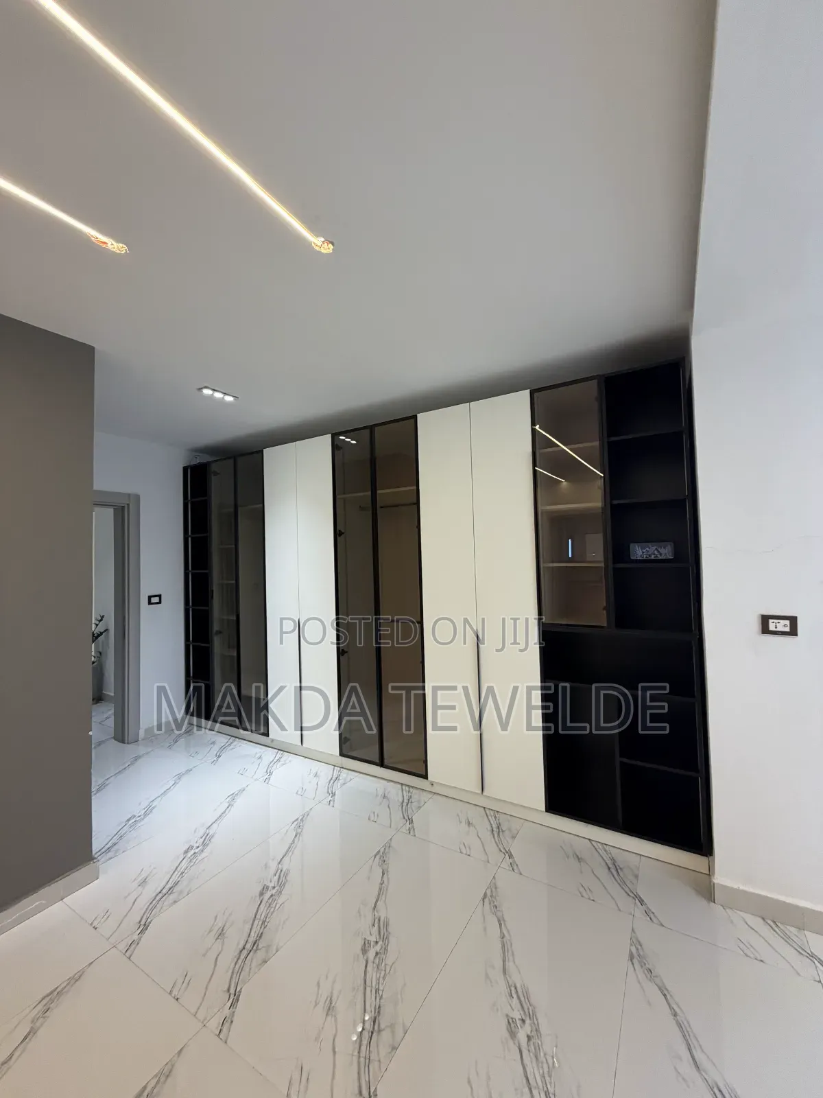4bdrm Apartment in Dema Hope Real, Bole for sale