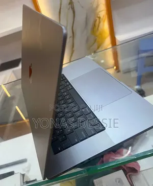 Laptop Apple MacBook Pro 2021 M1 16GB Apple M1 SSD 512GB
