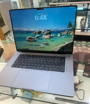 Laptop Apple MacBook Pro 2021 M1 16GB Apple M1 SSD 512GB