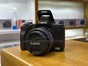 Canon EOS Canon M50 Mirrorless Camera With 15-45mm Lens
