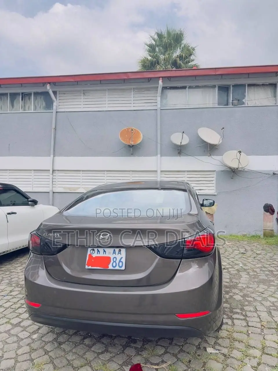Hyundai Elantra 2014 Brown