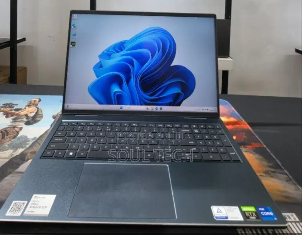 New Laptop Dell Inspiron 15 16GB Intel Core i7 SSD 512GB