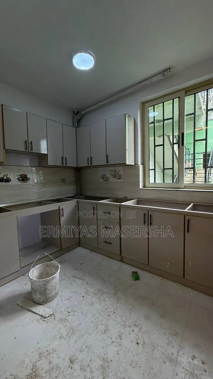 Furnished 2bdrm Condo in Yeka for sale