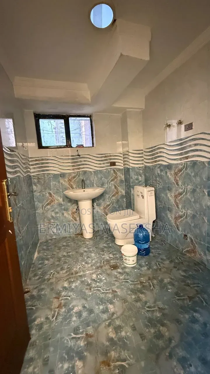 Furnished 2bdrm Condo in Yeka for sale