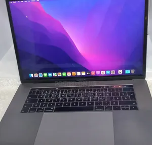 New Laptop Apple MacBook 16GB Intel Core i7 SSD 512GB