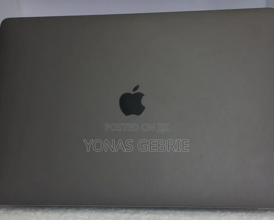 New Laptop Apple MacBook 16GB Intel Core i7 SSD 512GB