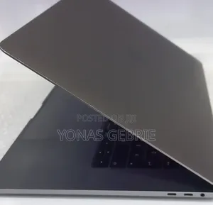 New Laptop Apple MacBook 16GB Intel Core i7 SSD 512GB
