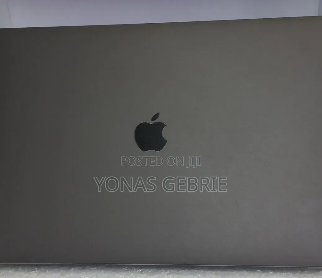 New Laptop Apple MacBook 16GB Intel Core i7 SSD 512GB