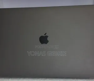 New Laptop Apple MacBook 16GB Intel Core i7 SSD 512GB