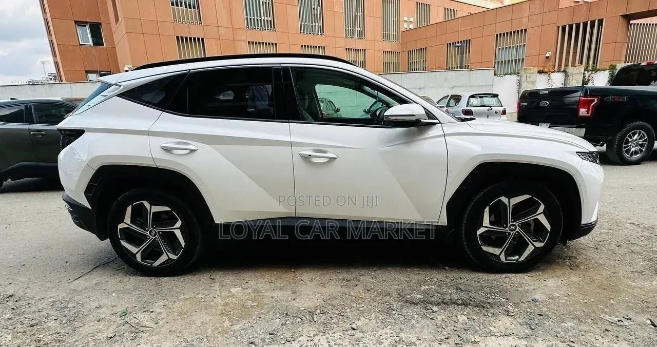 Hyundai Tucson 2021 White