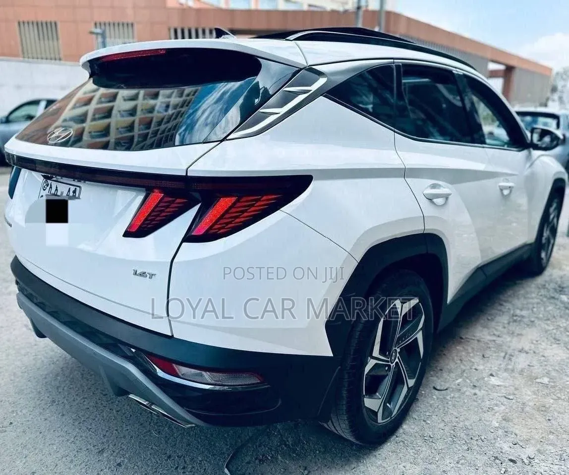 Hyundai Tucson 2021 White