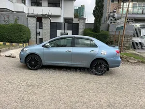 Toyota Yaris 2009 Blue