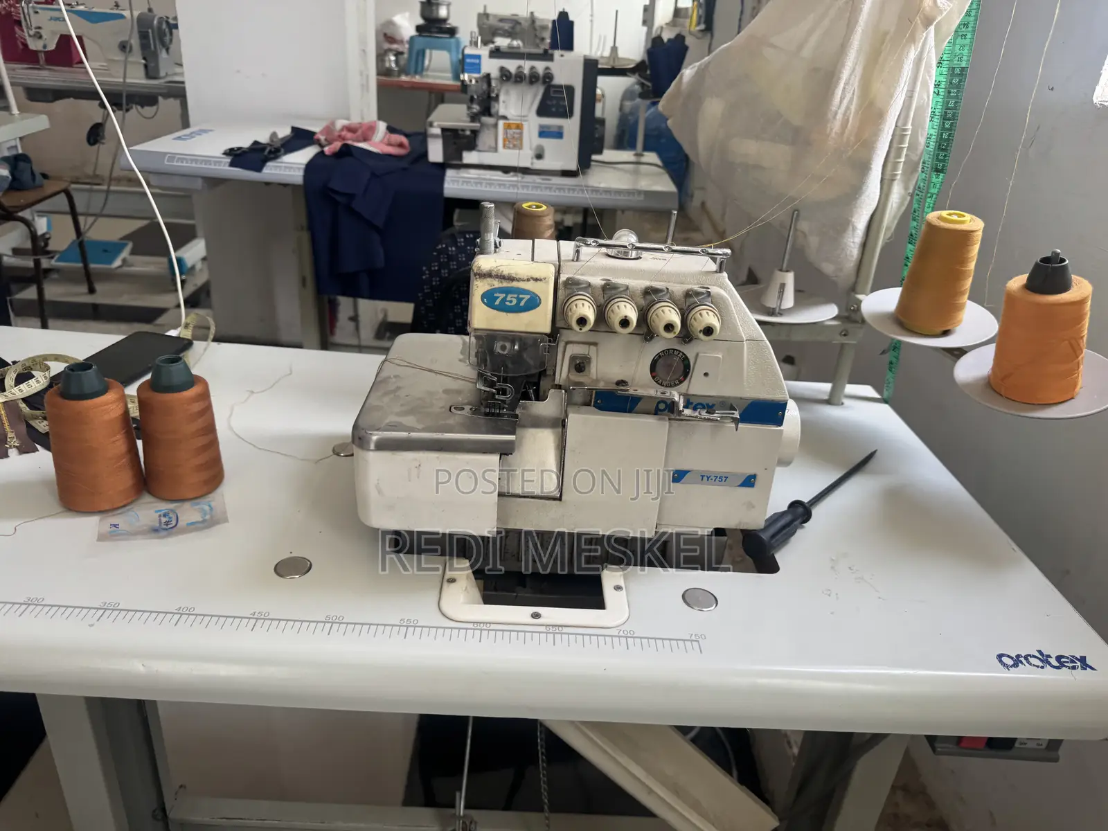 Overlock Almost New Dinamo