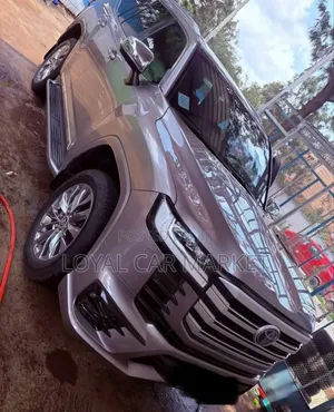 Toyota Land Cruiser 2022 Gray
