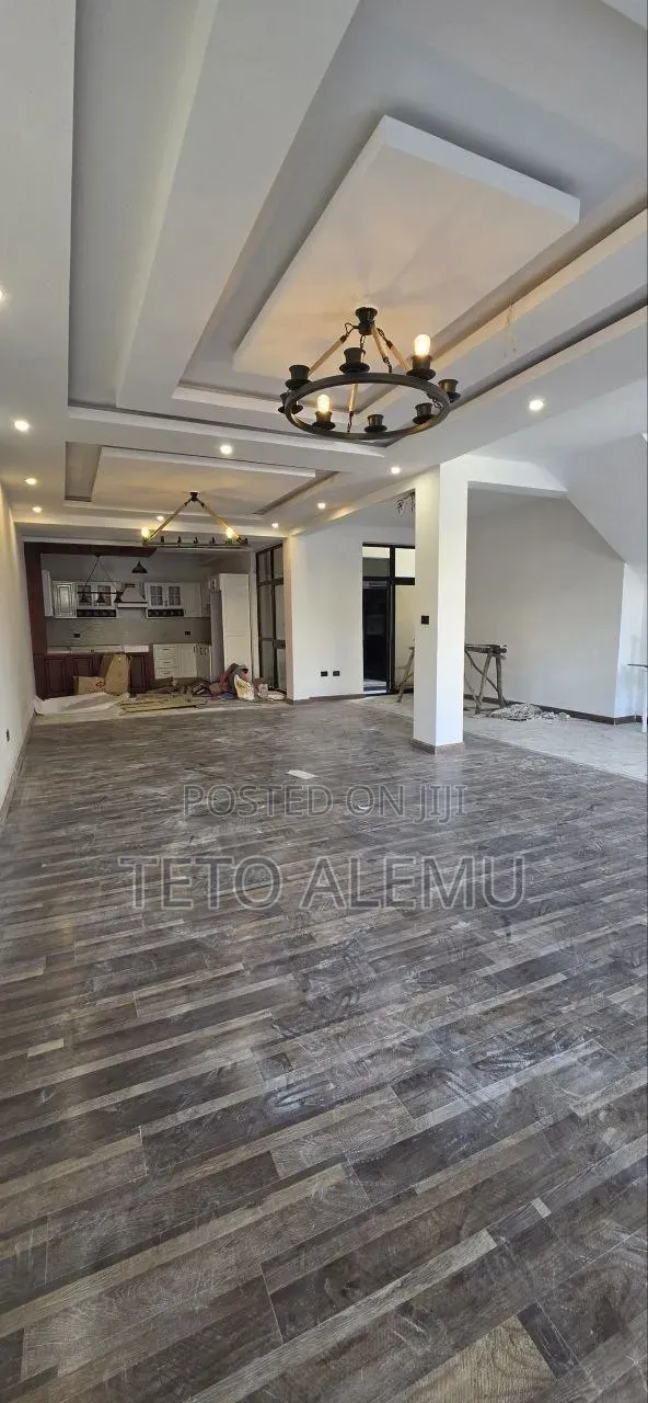 5bdrm House in Bole for sale