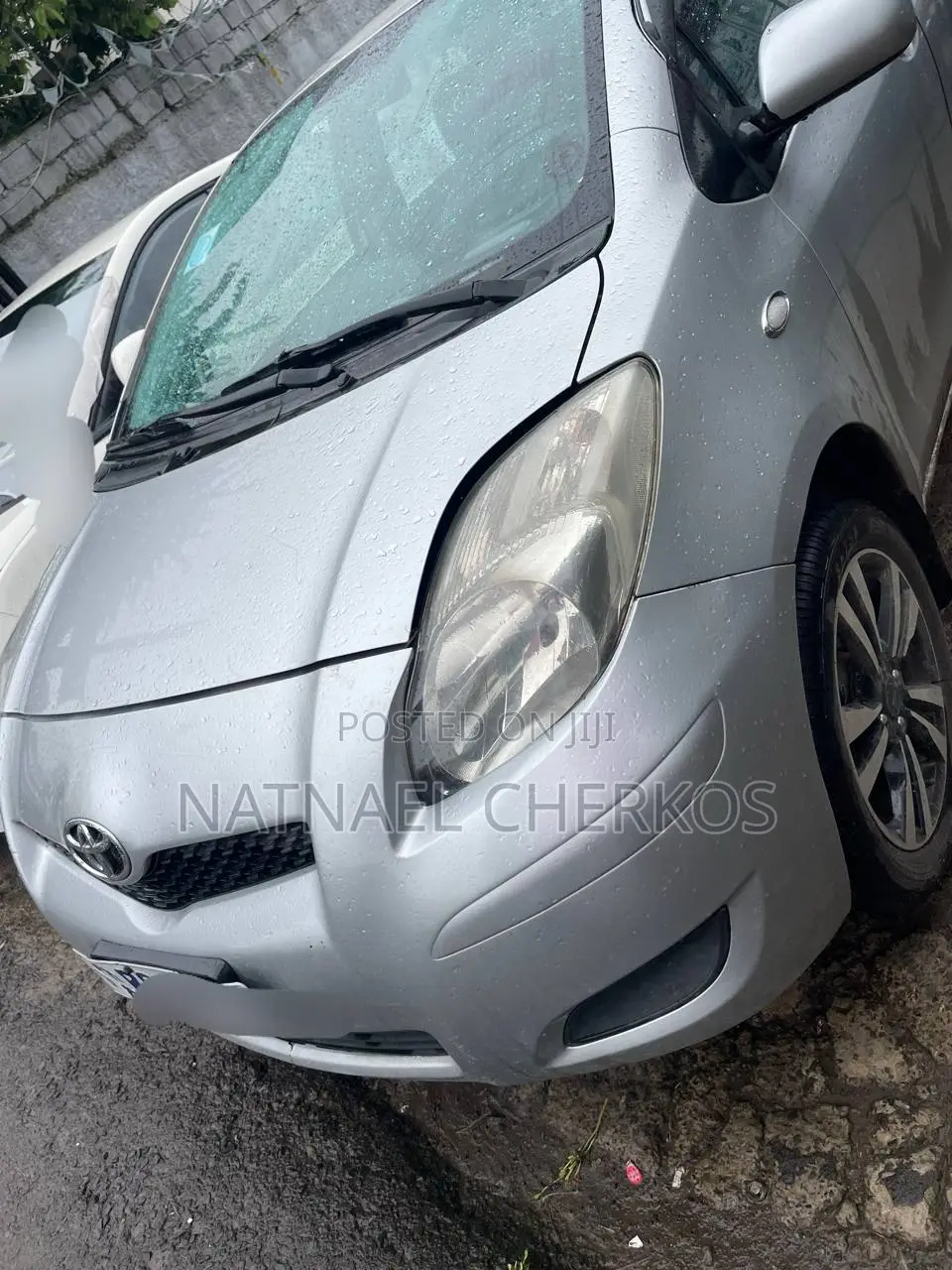 Toyota Yaris 2010 Silver