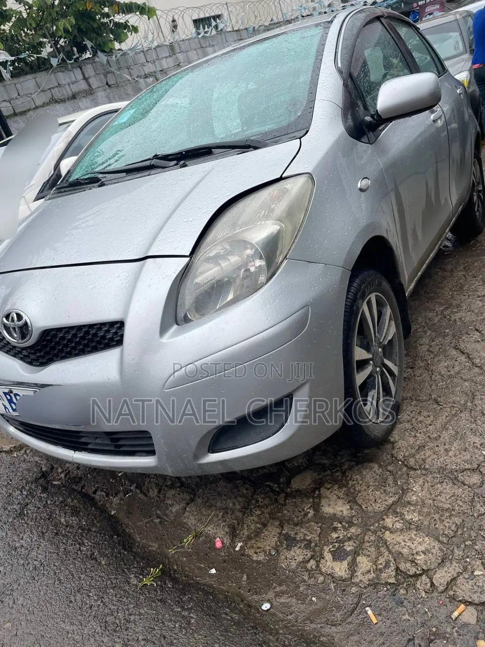 Toyota Yaris 2010 Silver