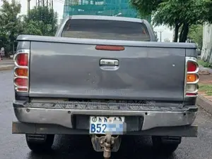 Toyota Hilux 2020 Gray