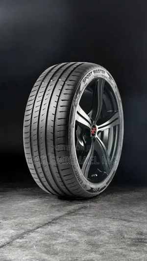 215 45 R17 Linglong Tyre for Corolla Yaris Belta and Other Cars Tyre