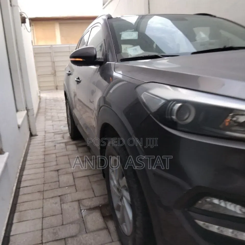 Hyundai Tucson 2018 Gray