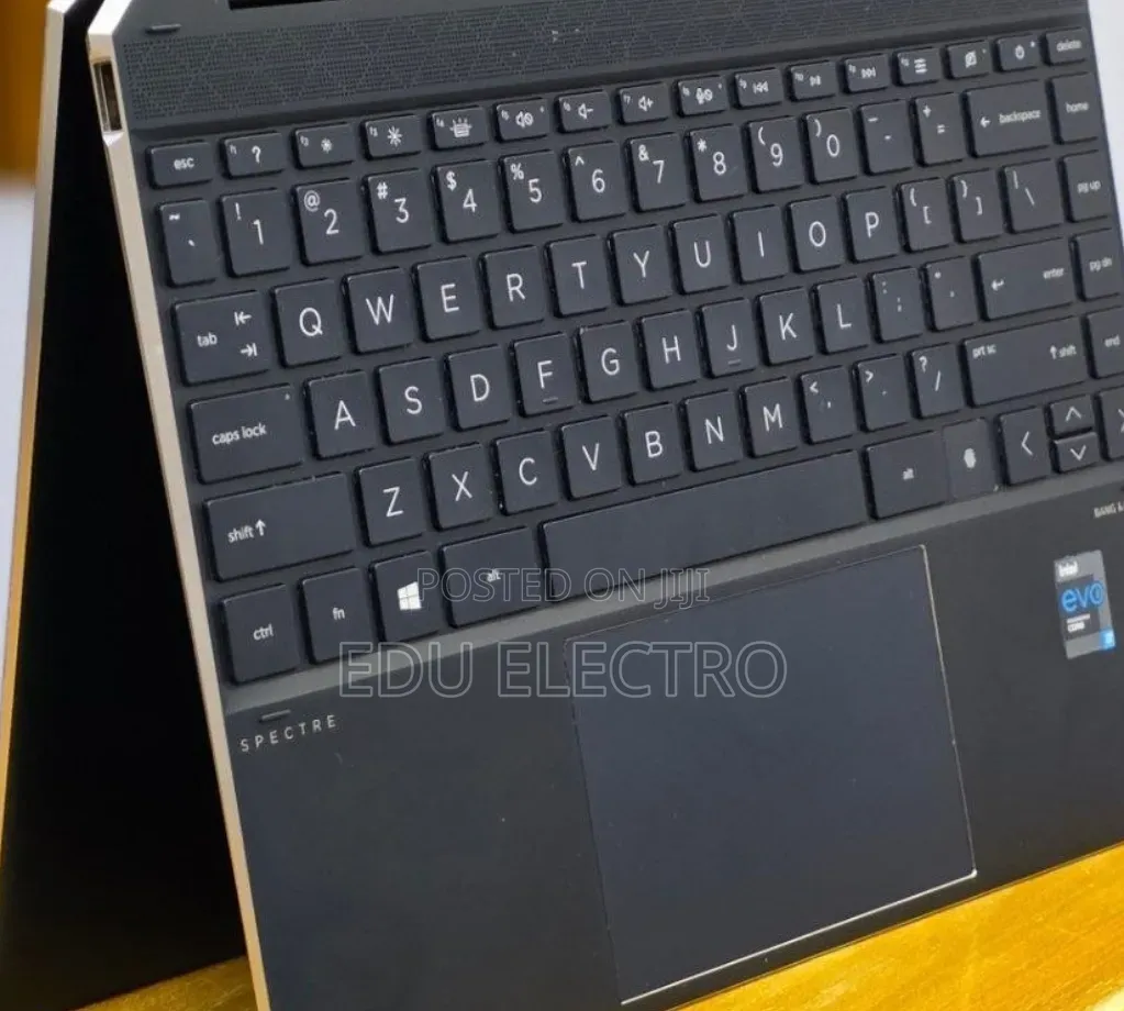 New Laptop HP Spectre 16GB Intel Core i7 SSD 512GB