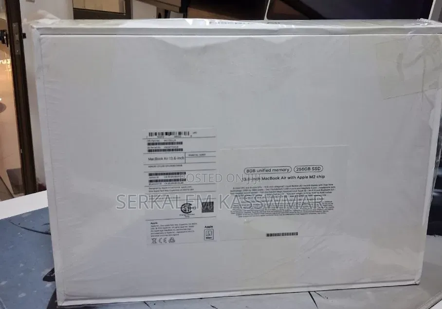 New Laptop Apple MacBook Air 2022 M2 8GB Apple M2 SSD 256GB