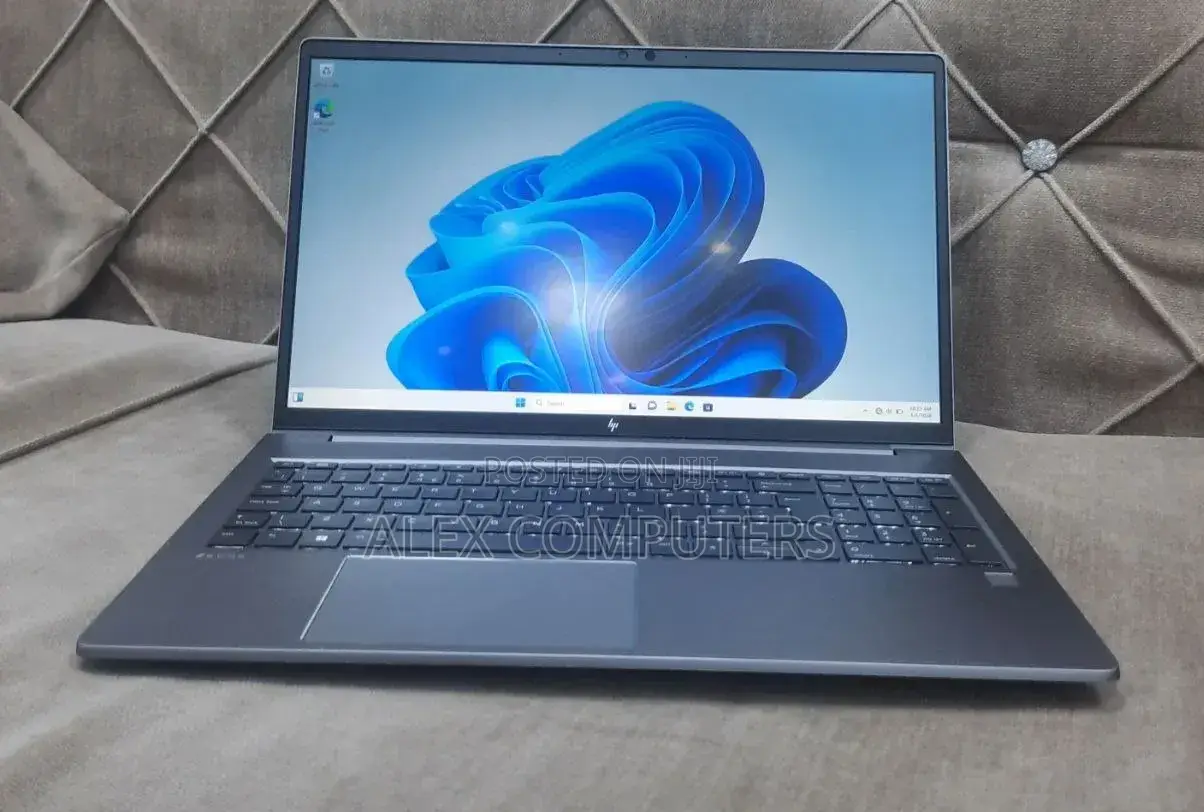 New Laptop HP ZBook 15 16GB Intel Core i7 SSD 1T