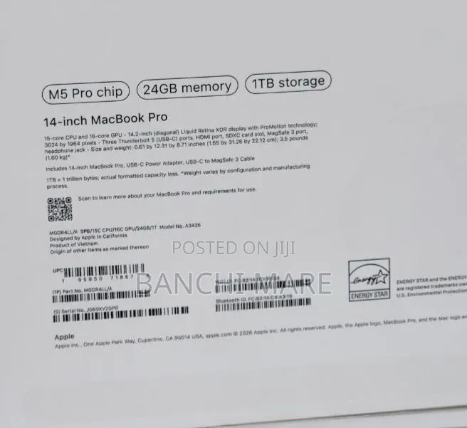 New Laptop Apple MacBook Pro 2025 M5 24GB Apple M5 Pro SSD 1T
