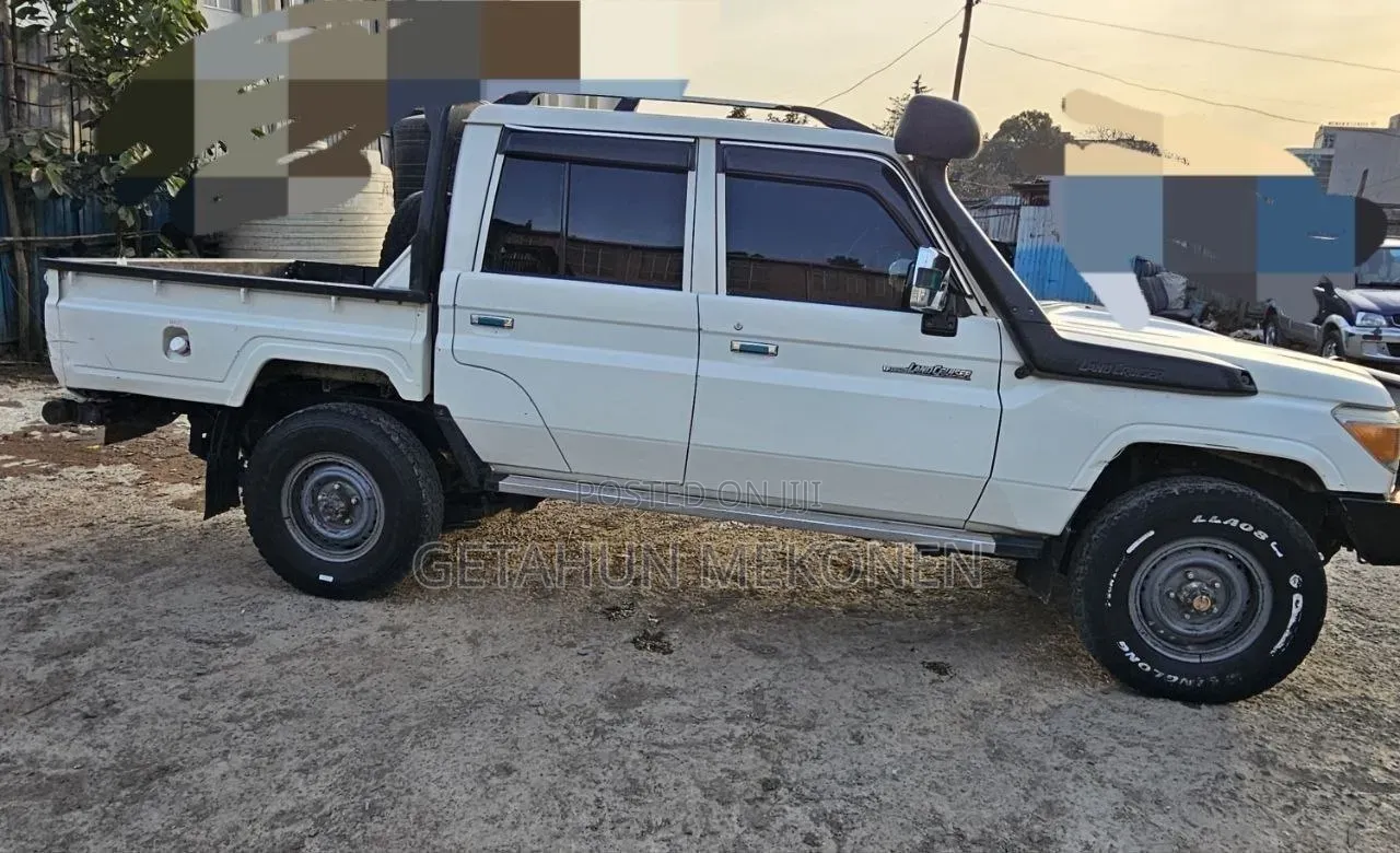 Toyota Land Cruiser 2020 White