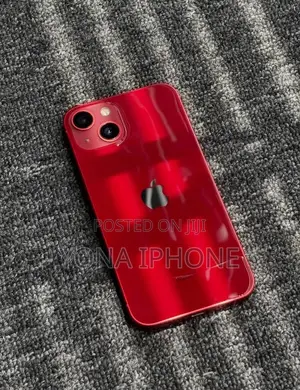 Apple iPhone 13 128 GB Red