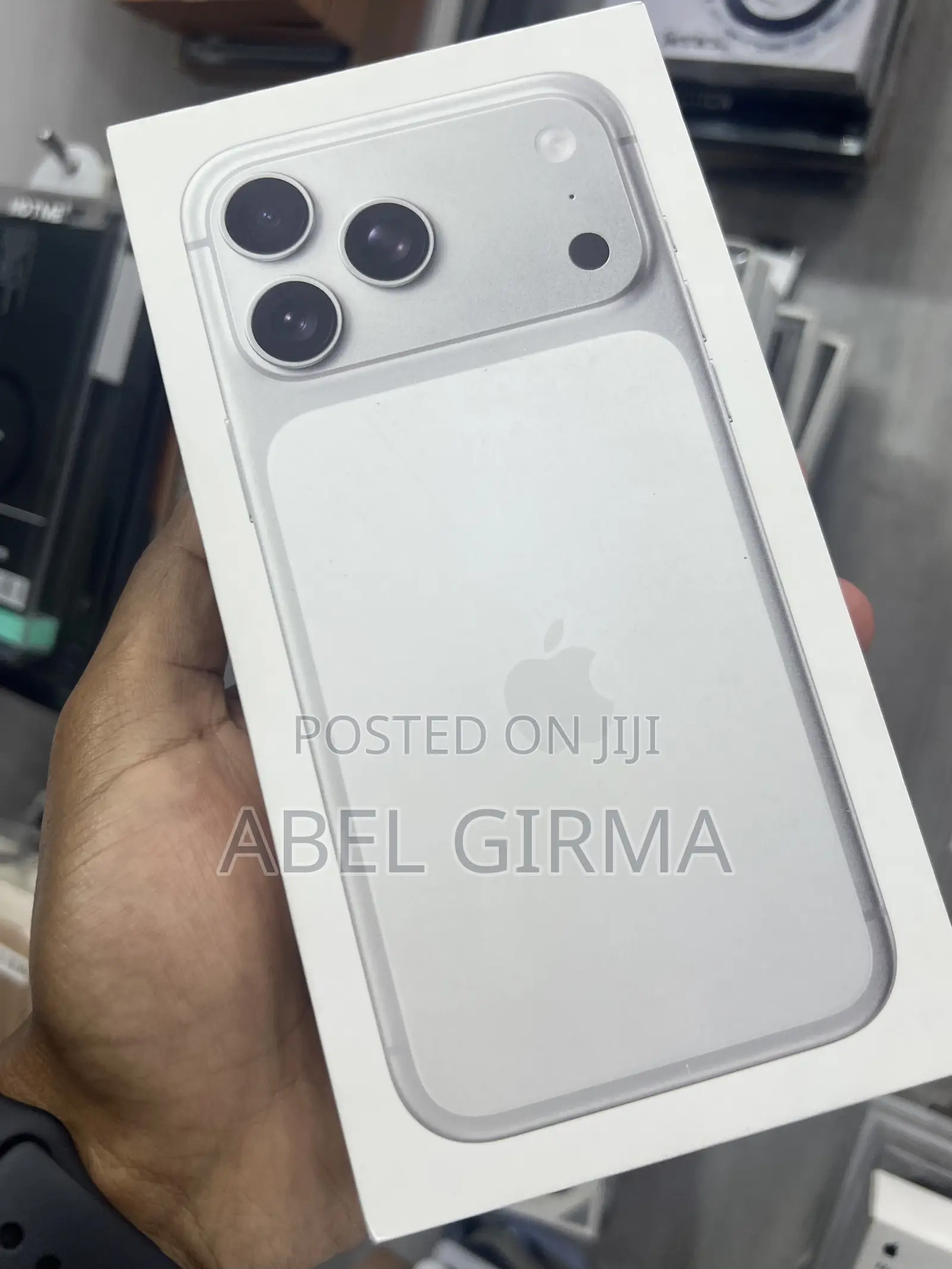 New Apple iPhone 17 Pro Max 256 GB Silver