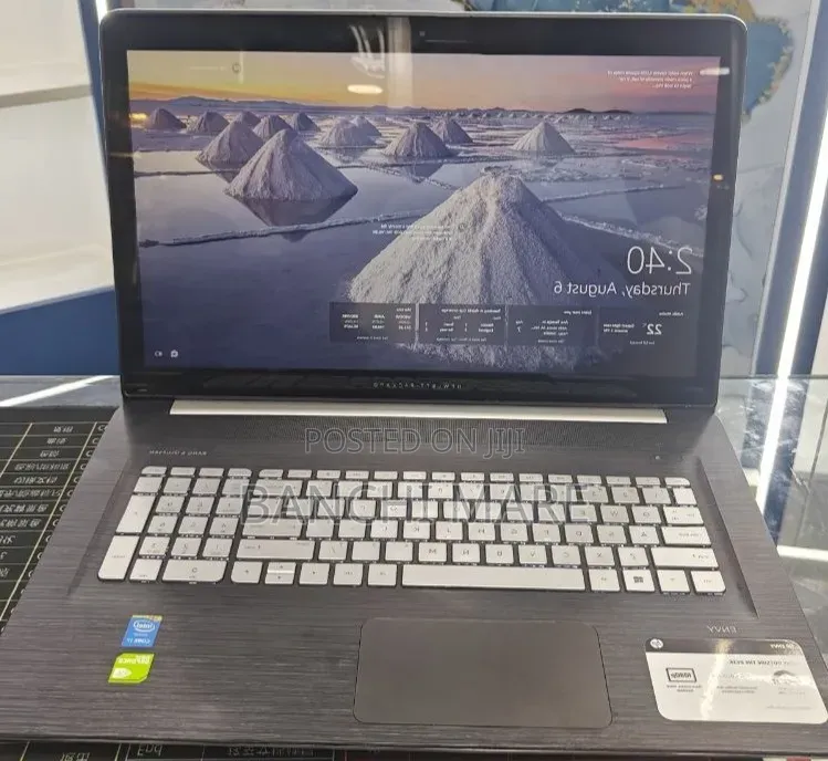 New Laptop HP Envy 15 16GB Intel Core i7 HDD 1T