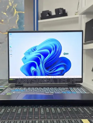New Laptop Acer Predator Helios 300 16GB Intel Core i9 SSD 1T