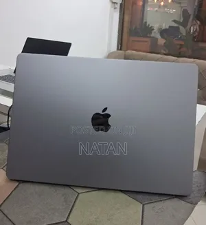New Laptop Apple MacBook Air 2024 M3 8GB Apple M3 SSD 512GB
