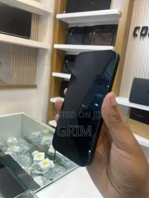 Apple iPhone 13 128 GB Green